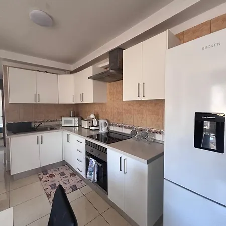 Apartamento Casa Gloria 2 *